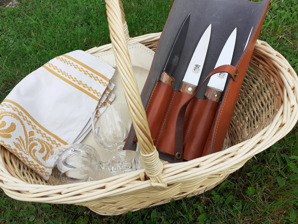 au nain boucher set of 4 rosewood handle steak knives in leather pouch 3