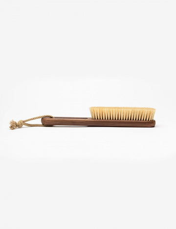 vegan clothing brush 1