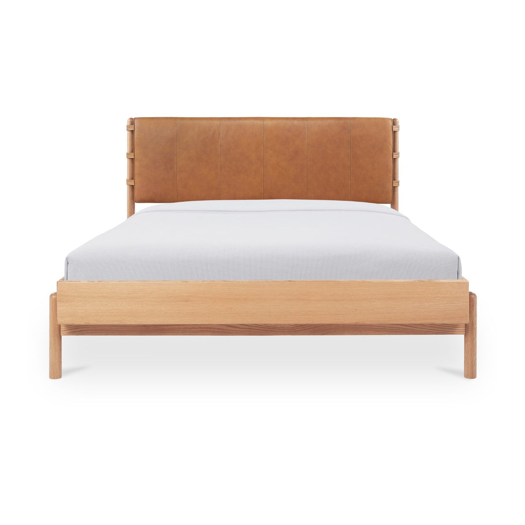 Colby Brown Bed By Bd La Mhc Yc 1046 24 0 8